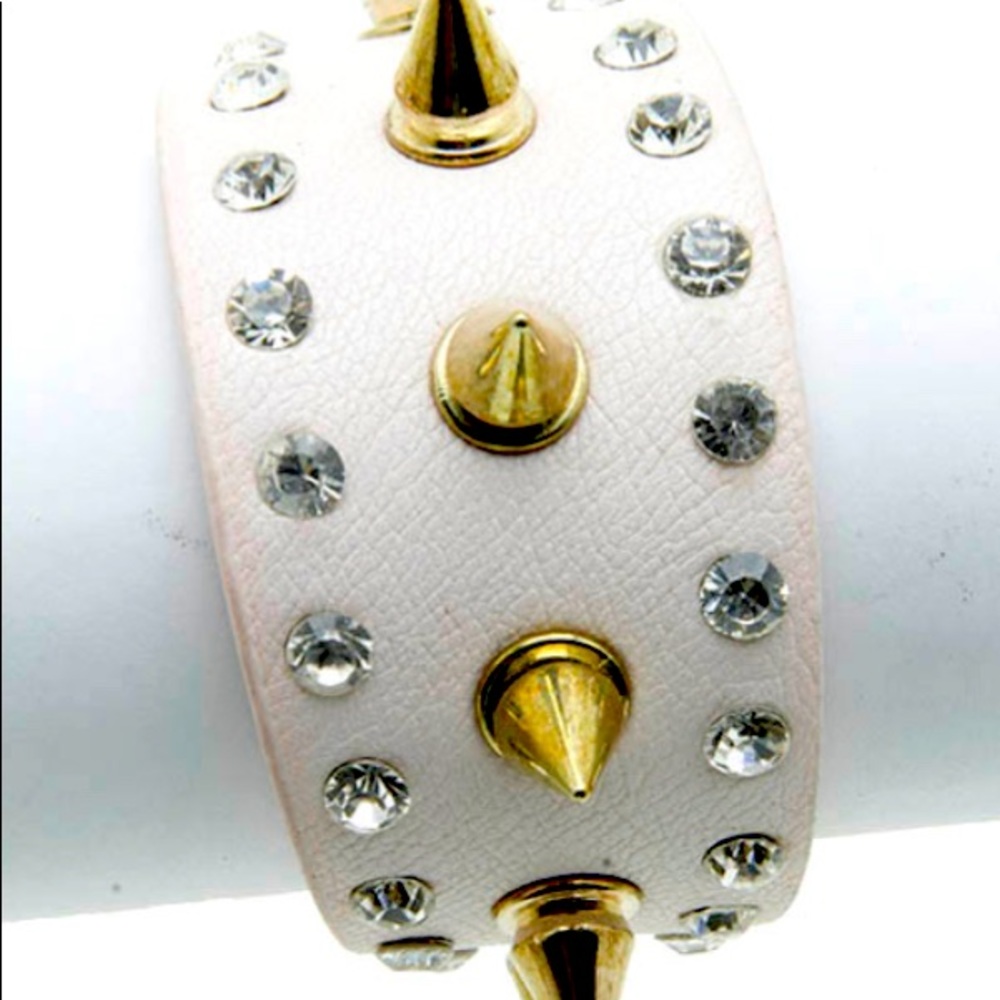 White and Gold Spiked Bracelet!